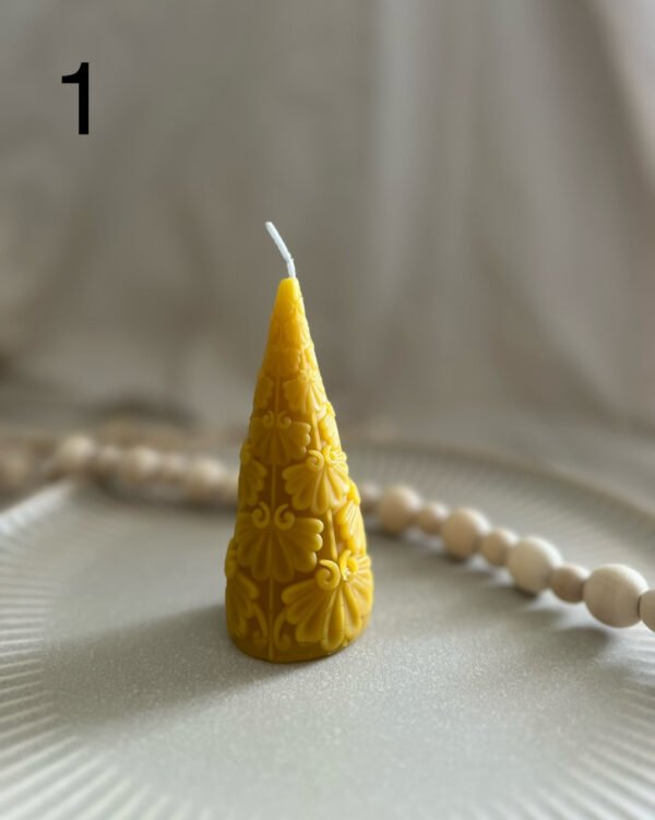 Christmas Tree Bees Wax Cosy Candle - Image 2