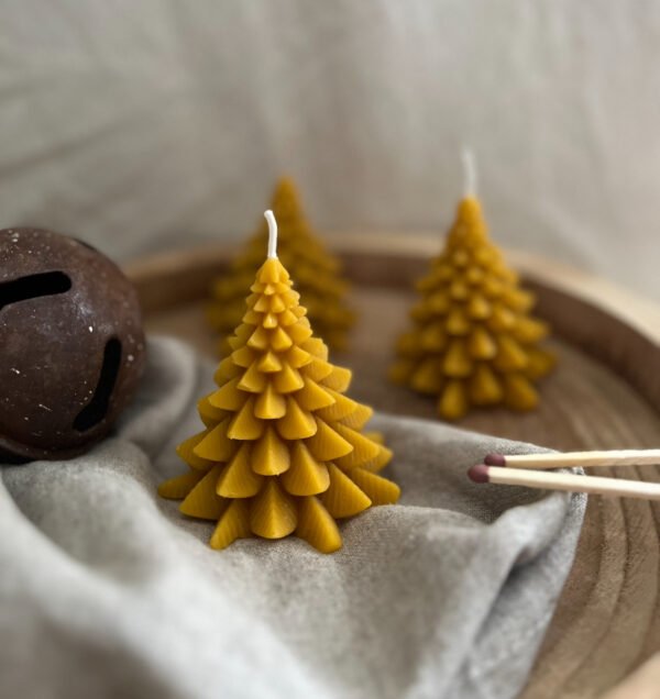 Natural Bees Wax  Christmas Tree Candle - Image 4