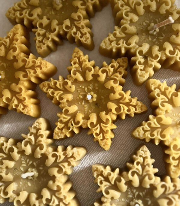 Natural Bees Wax Christmas Cosy Snowflake