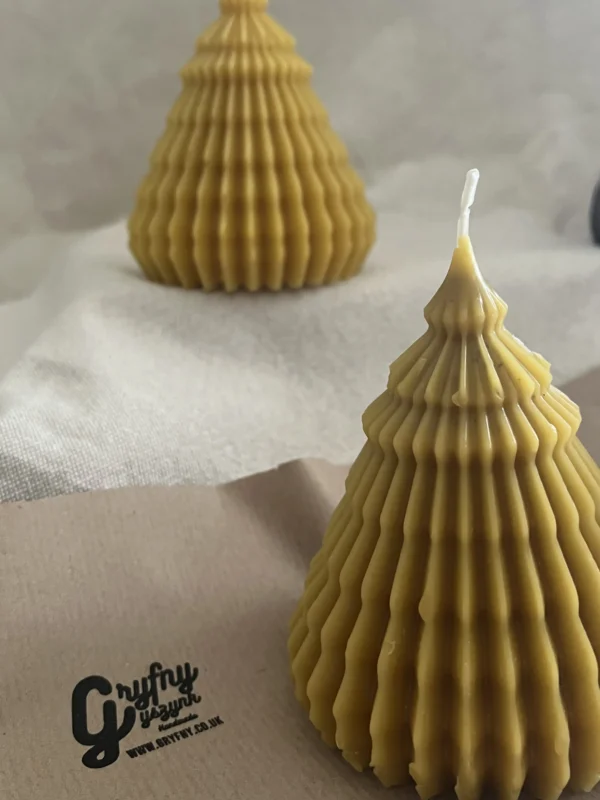 Large Bees Wax Modern Ribbed Christmas Tree Candle - Image 3