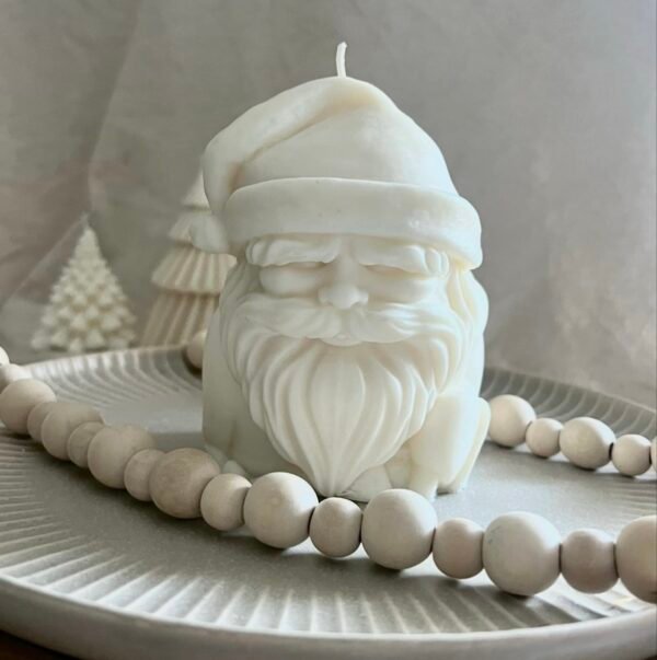 Natural Soy Wax Vintage Style Santa Claus Candle - Image 5