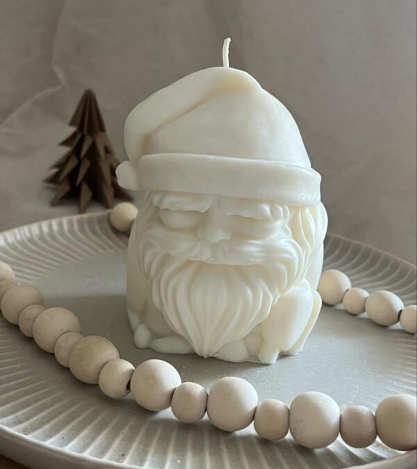 Natural Soy Wax Vintage Style Santa Claus Candle - Image 3