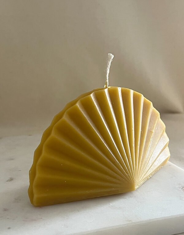 Medium-Sized Beeswax Ribbed Fan Candle
