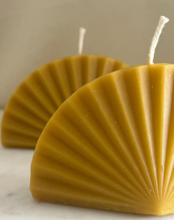 Medium-Sized Beeswax Ribbed Fan Candle - Image 3