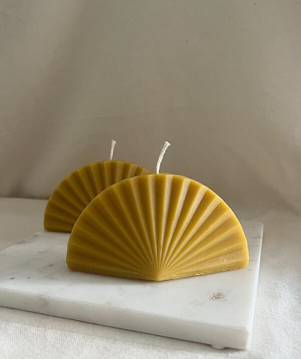 Medium-Sized Beeswax Ribbed Fan Candle - Image 2
