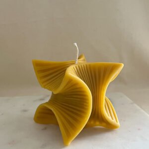 Ribbed Geometric 3D Cube Candle – 100% Pure Natural Beeswax