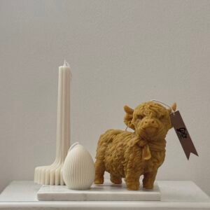 1x HIGHLAND COW candle